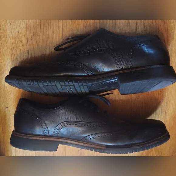 COLE HAAN C11233 MEN\'S BLACK LEATHER WINGTIP OXFORDS DRESS SHOES SIZE 13 M